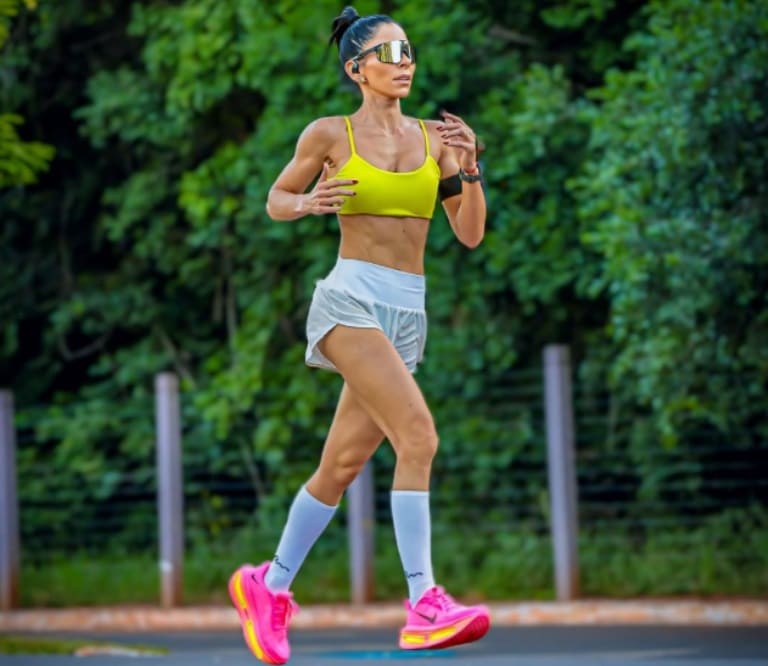 Recomeço: após vencer o câncer e perder o irmão para a doença, Jaqueline encontrou na corrida um novo sentido para a vida