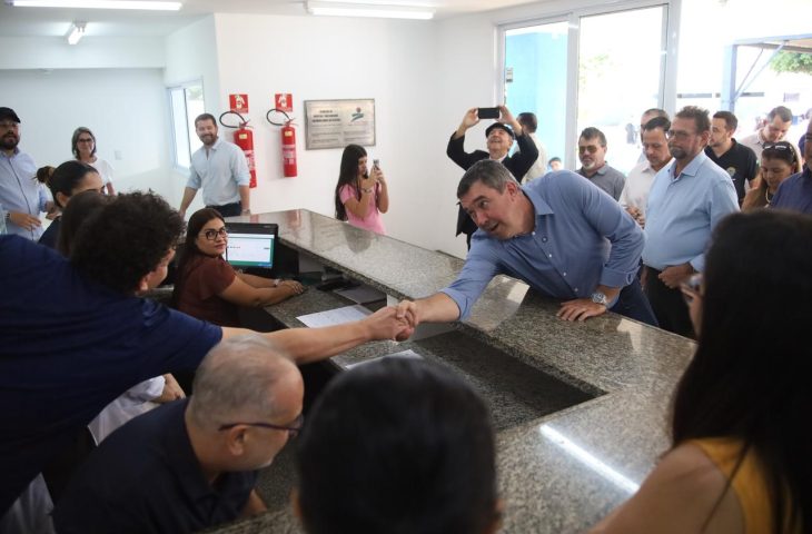 Guia Lopes da Laguna ganha reforma do hospital, escola e obras para qualificar infraestrutura da cidade
