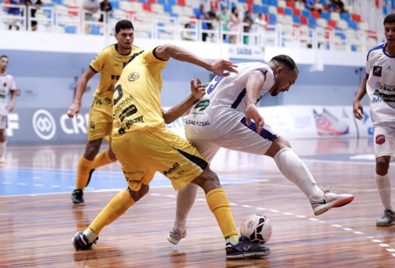 Juventude sai na frente, mas leva virada e segue sem vencer na Liga de Futsal