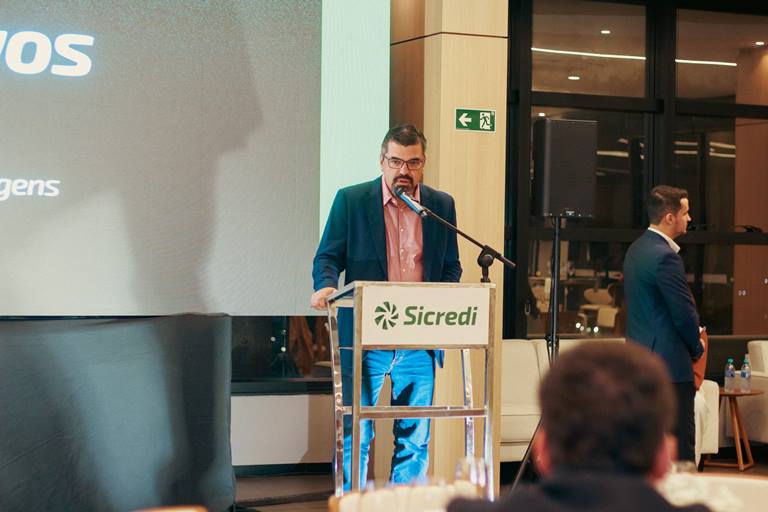 Sicredi Centro-Sul MS/BA promove palestra sobre derivativos no agro para produtores rurais