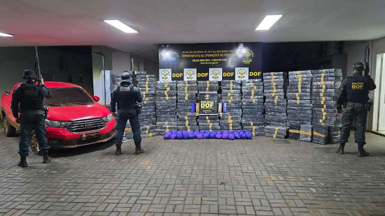 DOF apreende mais de 2,6 toneladas de drogas e recupera veículos roubados em Sete Quedas