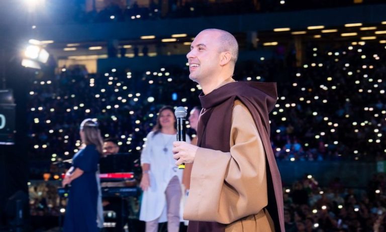“Levántate Paraguay”: Frei Gilson desembarca em Ciudad del Este para Encontro Histórico