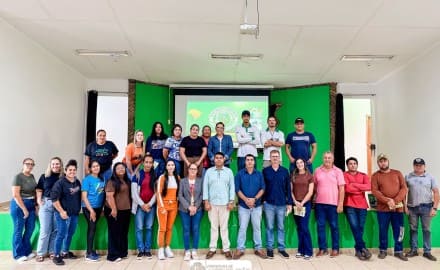 Reciclando a Consciência: Antônio João Transforma o Lixo em Futuro e Saúde