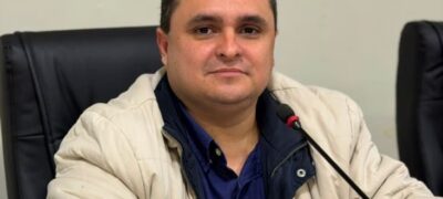 Presidente da Câmara, JT, cobra ampliação do número de profissionais  para alunos com aspecto Autista nas escolas