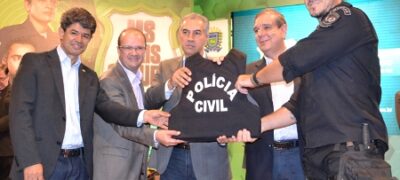 Governador entrega viaturas do MS Mais Seguro e anuncia cursos de formação de cabos e soldados