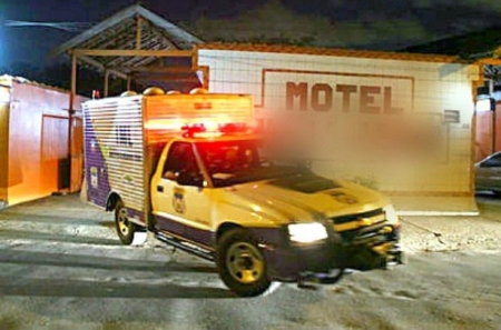 Mulher morre em Motel engasgada com o sêmen do amante