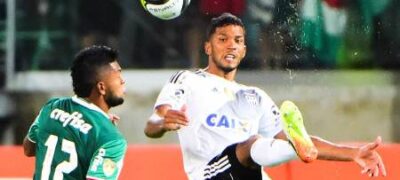 Técnico do Corinthians defende presenças de Lucca e Yago na final