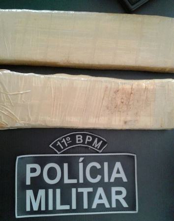 Polícia Militar do Boqueirão prende um homem por tráfico de entorpecente.