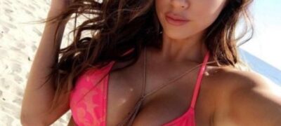 Ring girl mais famosa do UFC mostra marquinha de biquíni e fãs vão à loucura