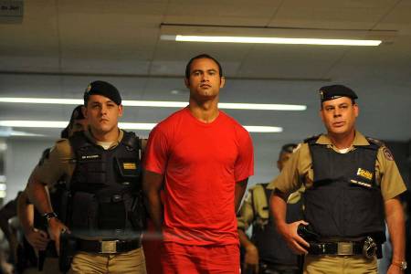 Maioria do STF decide mandar goleiro Bruno de volta à prisão