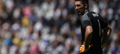 Buffon não treina nesta segunda, mas deve ser titular contra o Real