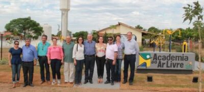 Prefeitura entrega academia ao ar livre no Estádio Arnet Vargas