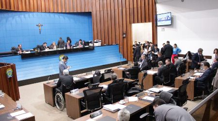 Deputados aprovam por unanimidade projeto de lei sobre bolsa-atleta e bolsa-técnico