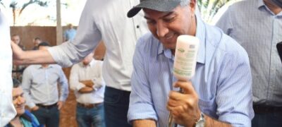 Governador abre campanha contra aftosa; meta é imunizar 20 milhões de animais em MS