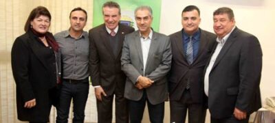 Prefeito e vereadores conseguem investimentos para Murtinho com o governador