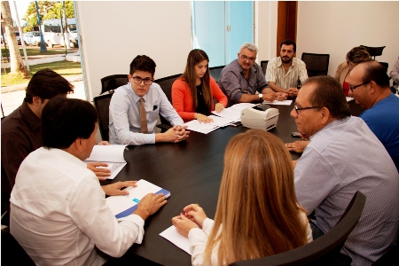 Prefeitura de Antonio João abre diálogo sobre reajuste com servidores