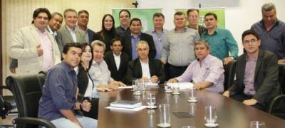 Prefeito e vereadores cumprem agenda com governador