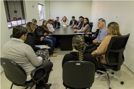 Antônio João: Prefeitura reúne vereadores e equipe técnica para discutir reforma do código tributário