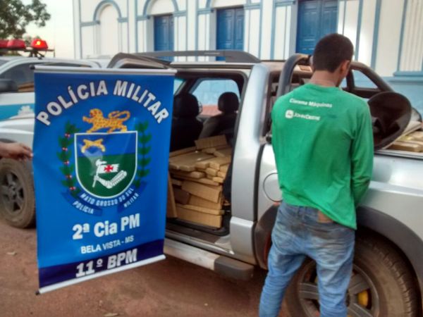 Polícia Militar de Bela Vista apreende camionete carregada de droga