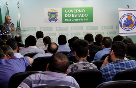 Reinaldo Azambuja soma esforços com Paraná para viabilizar duplicação da BR-376