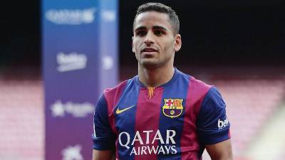 Sem espaço no Barcelona, lateral Douglas pode ir para a Roma