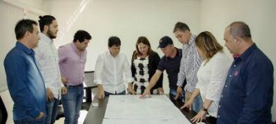 Antônio João: Empresário apresenta projeto para implantação de indústria