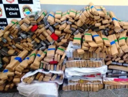 PRF apreende quase uma tonelada de Maconha em Bela Vista