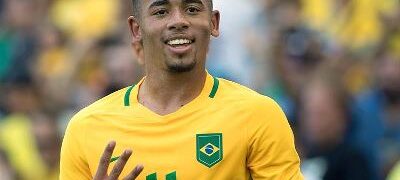Gabriel Jesus se diz honrado com a 9 da seleção e despista sobre a Alemanha