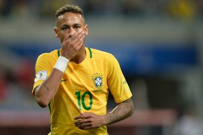 Neymar lamenta “momento de angústia e decepção” de Coutinho