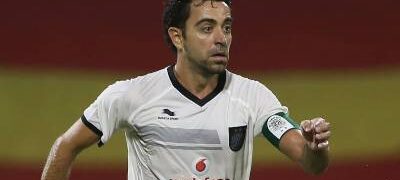 Xavi condena estilo e critica contratações do Barcelona