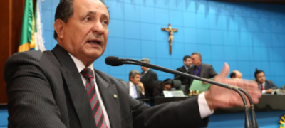 Teixeira trabalha por melhorias na Escola Estadual Frei João Damasceno, em Caarapó