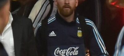 Manchester City prepara proposta de R$ 1,4 bilhão por Lionel Messi, diz jornal