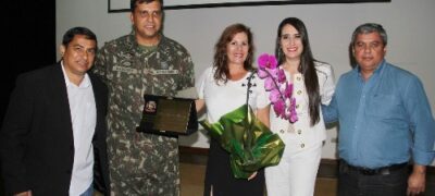 Vereadora Fabrizia faz justa homenagem ao coronel Claudio Mardine