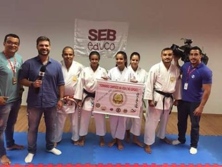 Globo Esporte Brasília destaca Família de Karatecas faixas pretas Goju Ryu