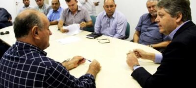 Governo do Estado garante recursos para reforma e ampliação de abatedouro em Caracol