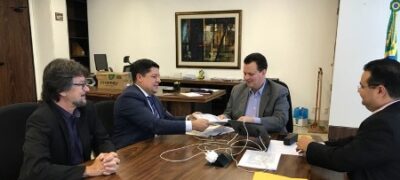 Caio Augusto debate projetos para Ponta Porã em Brasília
