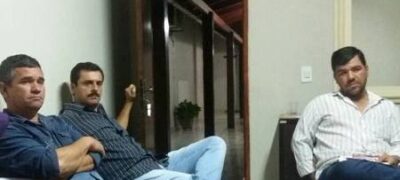 Vereador Macaco reclama de limpeza e diz que Antônio João está abandonada