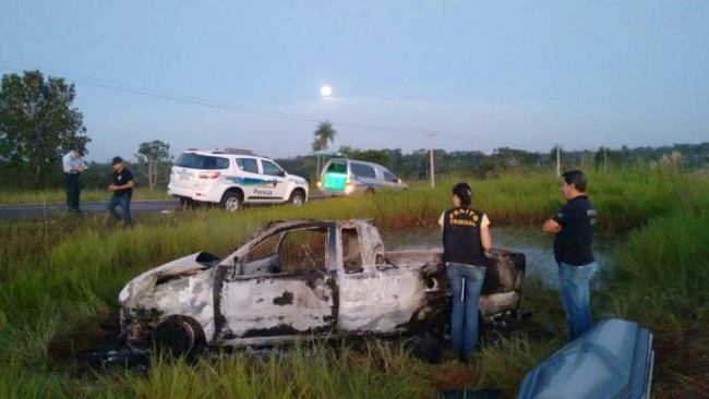 Policia identifica copro encontrado em veiculo incendiado em Bela Vista