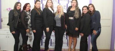 Alunos do Espaço Cris recebem certificado do curso de cabeleireira, manicure e pedicure