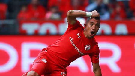 Atacante Fernando Uribe chega ao Brasil nesta semana para fechar com o Flamengo