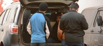 Após acidente, trio que roubou Hilux  e R$ 100 mil é preso pelo Choque