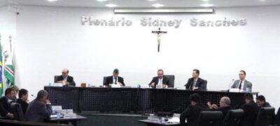 Justiça suspende CNH de condenado por desviar R$ 107 mil de Câmara