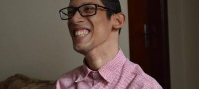 Subestimado pela paralisia cerebral, Geraldo hoje é feliz morando sozinho