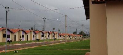Reinaldo Azambuja entrega 365 casas em Fátima do Sul