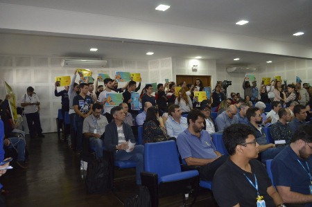 Reitoria e Conselho da UFMS ignoram apelo da  comunidade e suspendem 7 cursos a partir de 2019