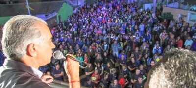 Nas Moreninhas, Reinaldo Azambuja discursa para 2.000 pessoas