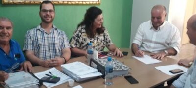 Prefeito Manoel Viais assina Ordem de Serviço para ampliação e reforma do frigorifico Municipal