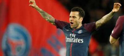 Dani Alves revela conselhos a Neymar e diz que pretende jogar Copa de 2022