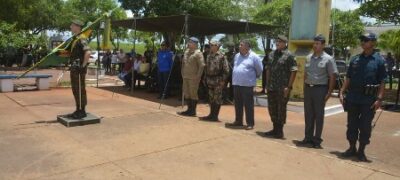 Polícia Militar de Porto Murtinho marca presença em solenidade militar do Exército Brasileiro alusiva ao Dia da Bandeira
