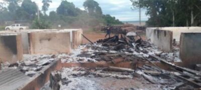 Grupo terrorista paraguaio invade fazenda, mata guarda e queima carros